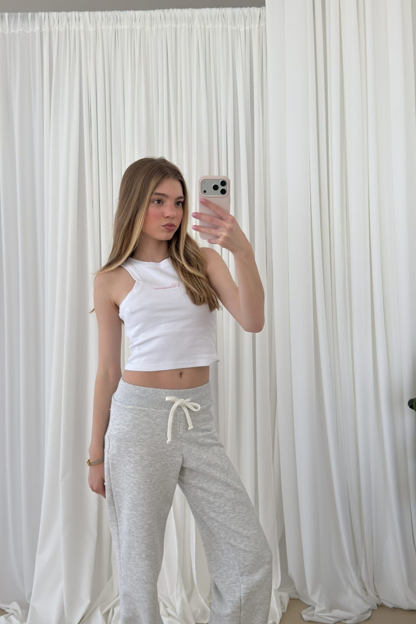 Top mila